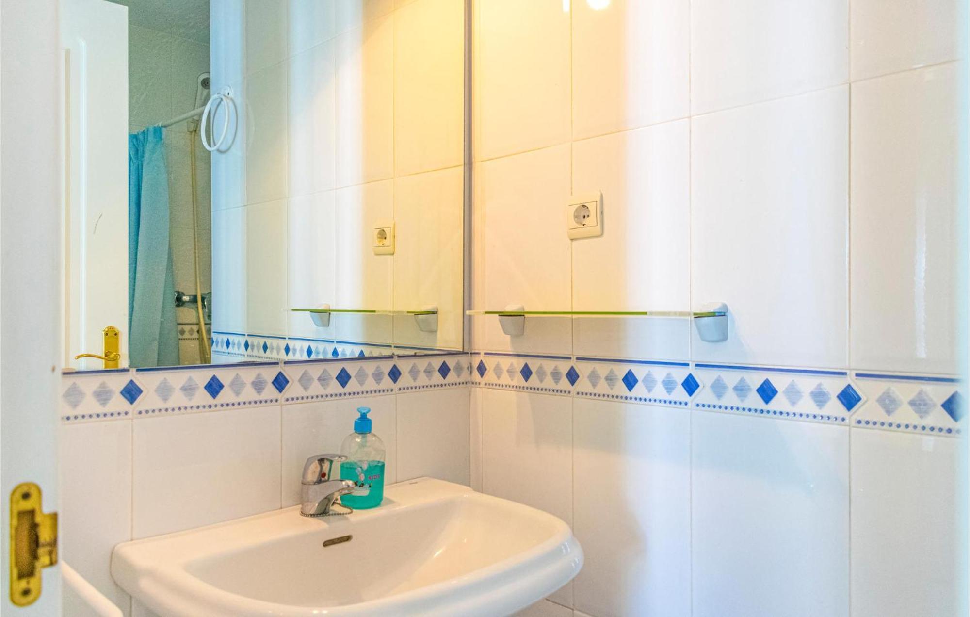 Lovely Apartment In Marbella With Kitchenette Dış mekan fotoğraf
