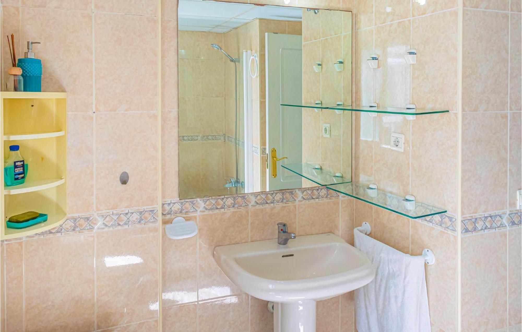 Lovely Apartment In Marbella With Kitchenette Dış mekan fotoğraf